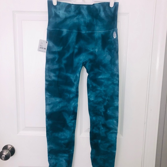 2 pair of Free people movement yoga pants (M/L)